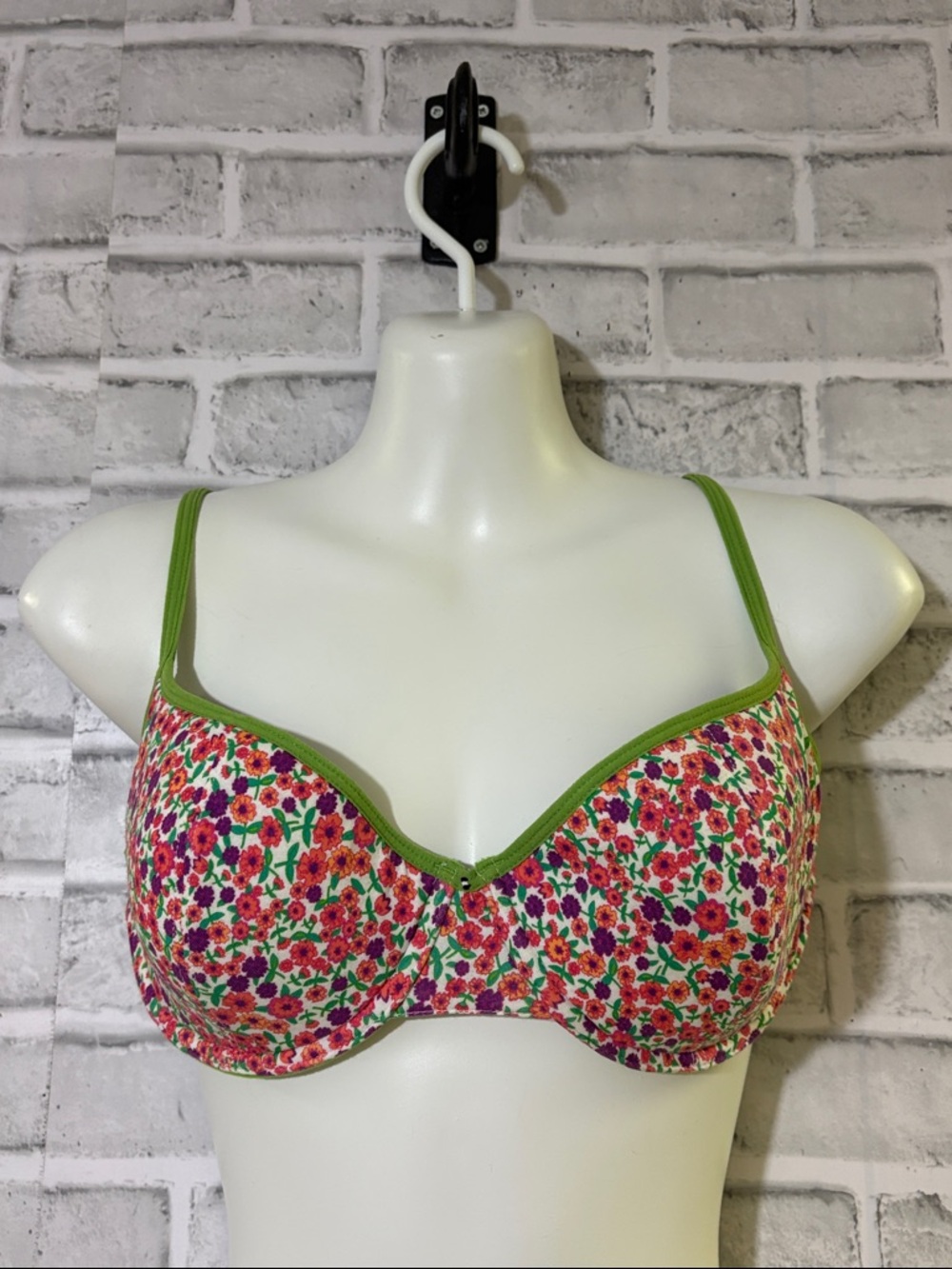 4/$20 G:21 Floral Underwire Bra with Green Trim - Women’s Supportive Bra 38C